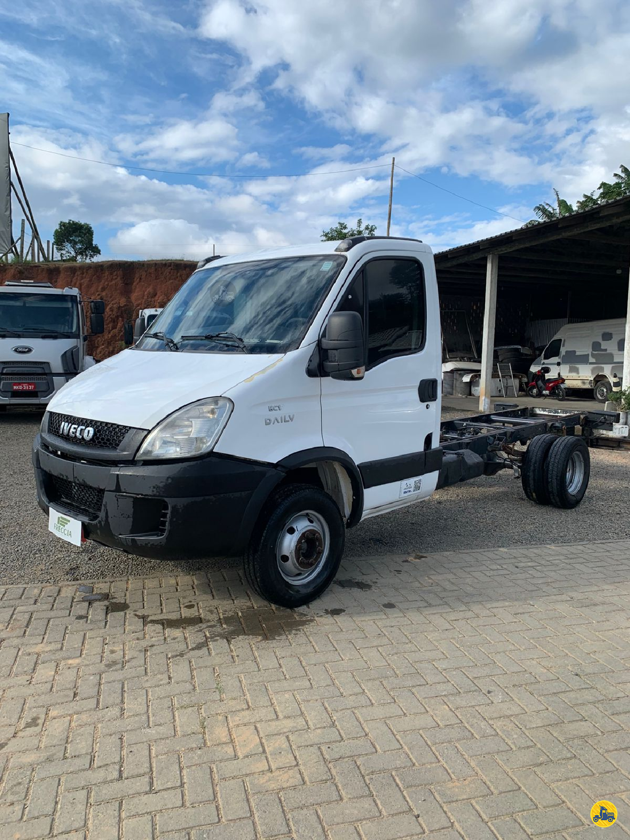 CAMINHAO IVECO DAILY 55c17 Chassis 3/4 4x2 Freccia Caminhões JAGUARUNA SANTA CATARINA SC